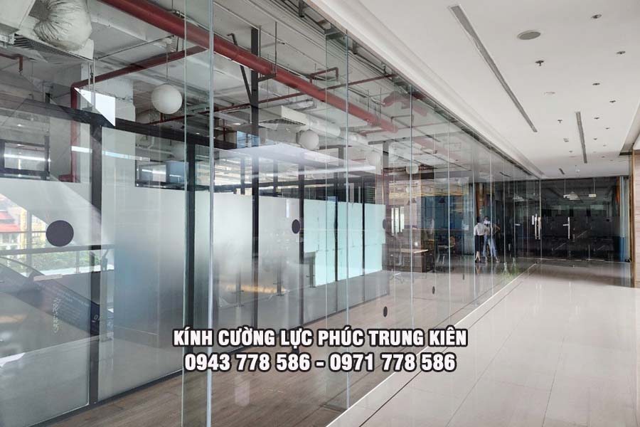 kính bán cường lực là gì